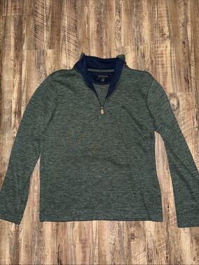 Banana Republic Men's Heathered Green Quarter-Zip Sweater with Navy Collar